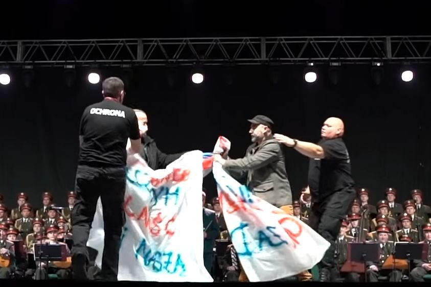 Zdarzenie na koncercie Chóru Aleksandrowa zaalarmowało policję.