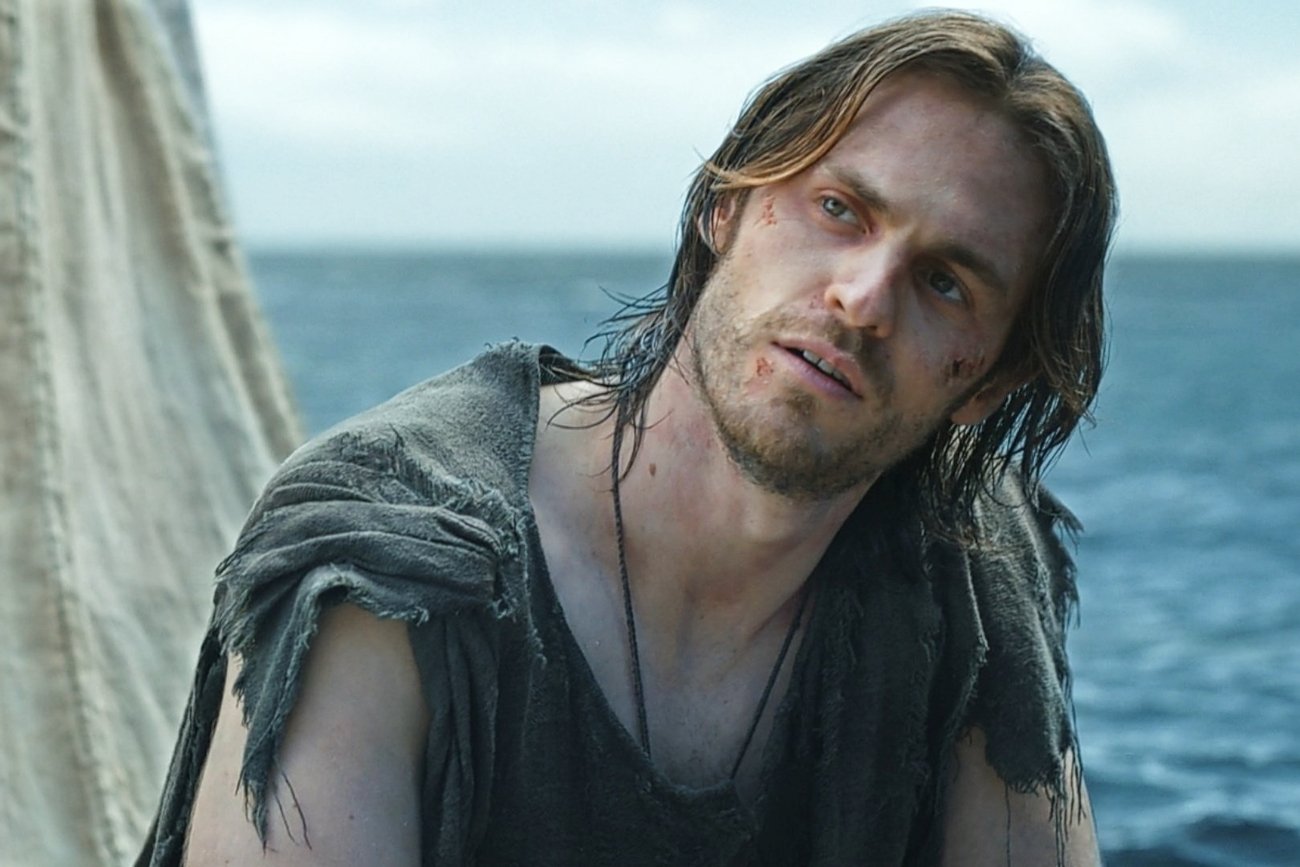 Czy Halbrand z serialu "Władca Pierścieni: Pierścienie Władzy" to Sauron?