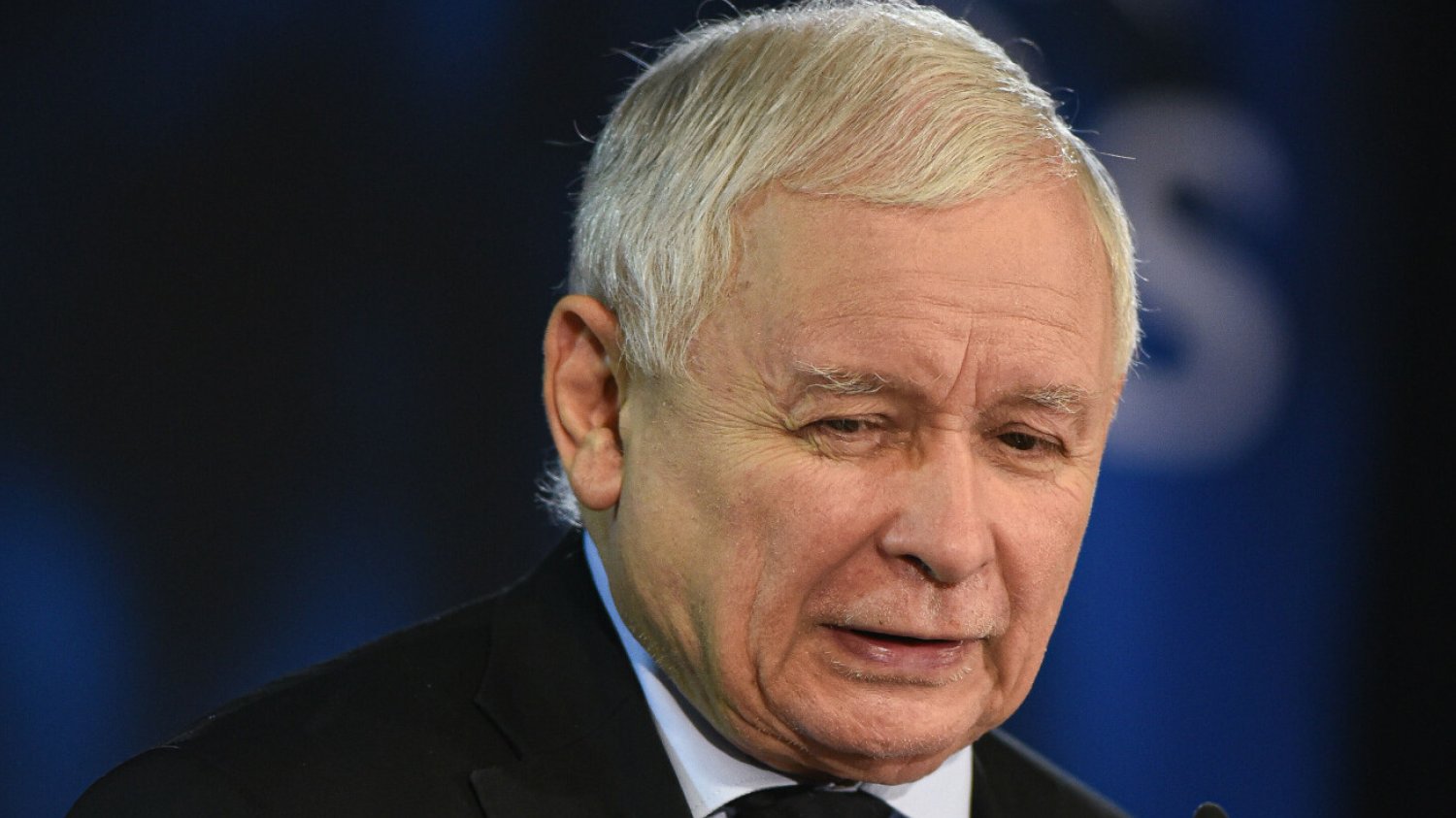 Na początku października Jarosław Kaczyński zabłysnął informacją o tym, że w popegeerowskich gminach ludzie zbierali po lasach kartofle zasadzane dla dzików przez leśników.