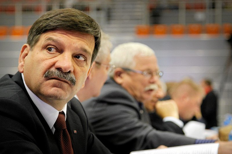 Janusz Śniadek (PiS) powiedział to, co już od dawna chodziło po głowie politykom tej partii. Lech Wałęsa przestanie być symbolem wolności?