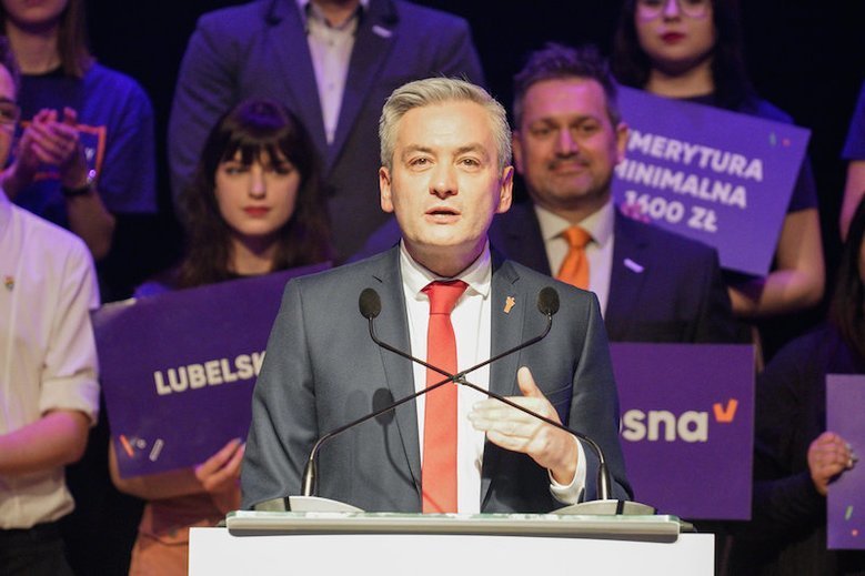 Robert Biedroń twierdził, że jako prezydent Słupska powiadomił prokuraturę o możliwości popełnienia przestępstwa pedofilii. Rzecznik prokuratury twierdzi, że żadne pismo nie wpłynęło.