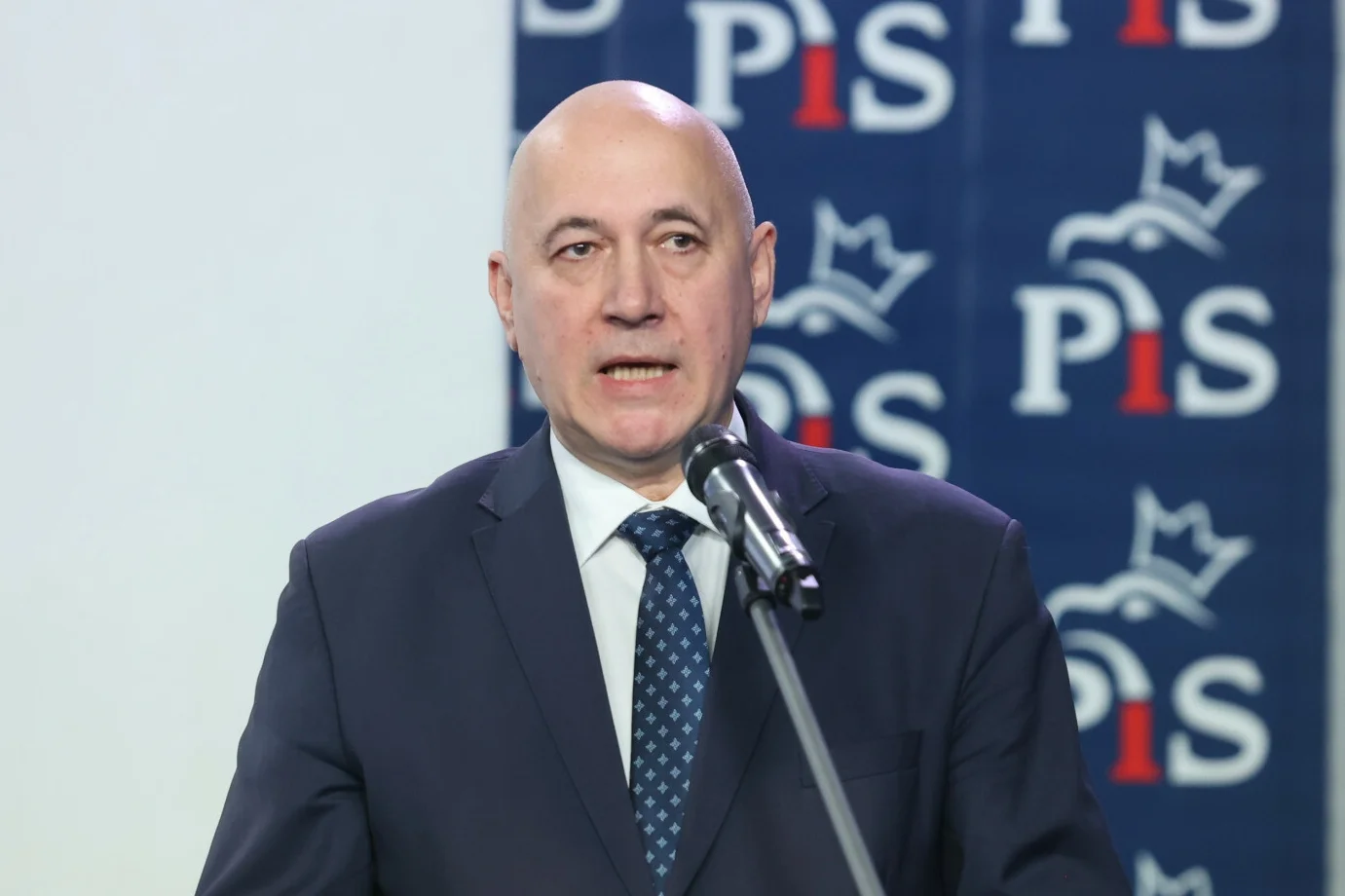 Europoseł PiS Joachim Burdziński.