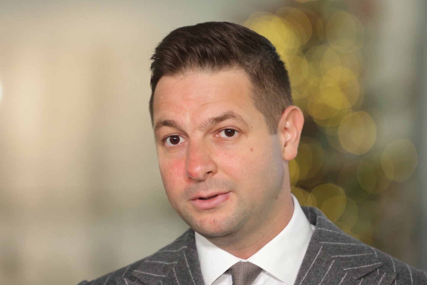 Zbigniewa Ziobry nie ma w Polsce. Patryk Jaki ujawnia, co się dzieje.