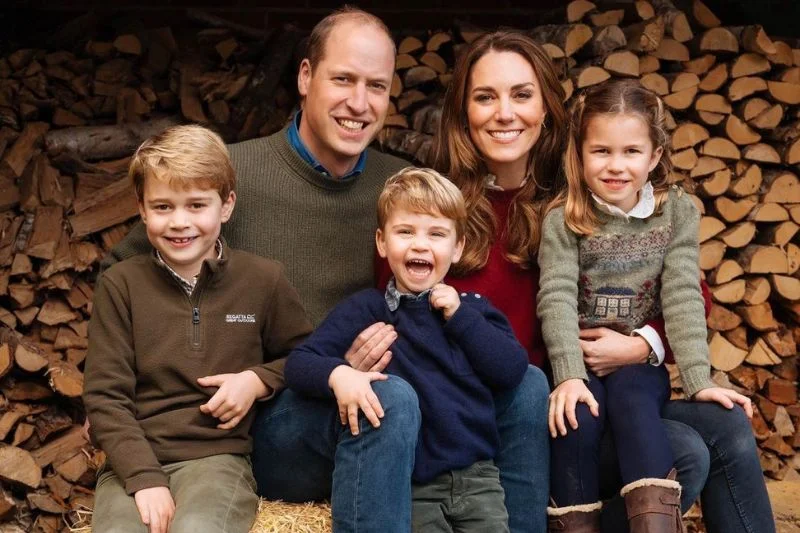 Książę William i księżna Kate z dziećmi.