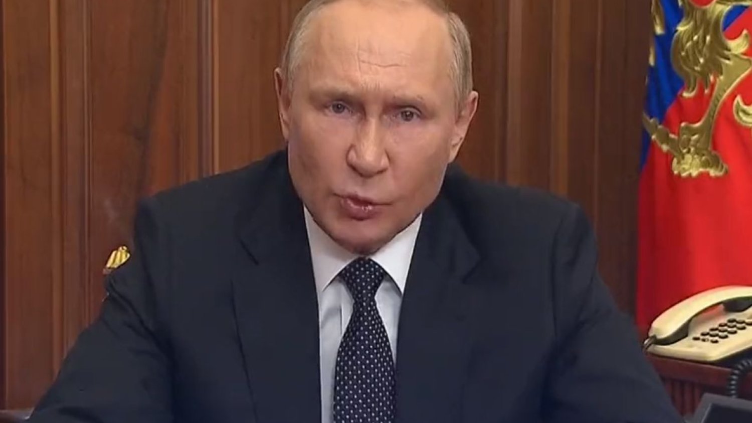 Putin straszy bronią masowego rażenia. Generałowie Polko i Skrzypczak komentują.