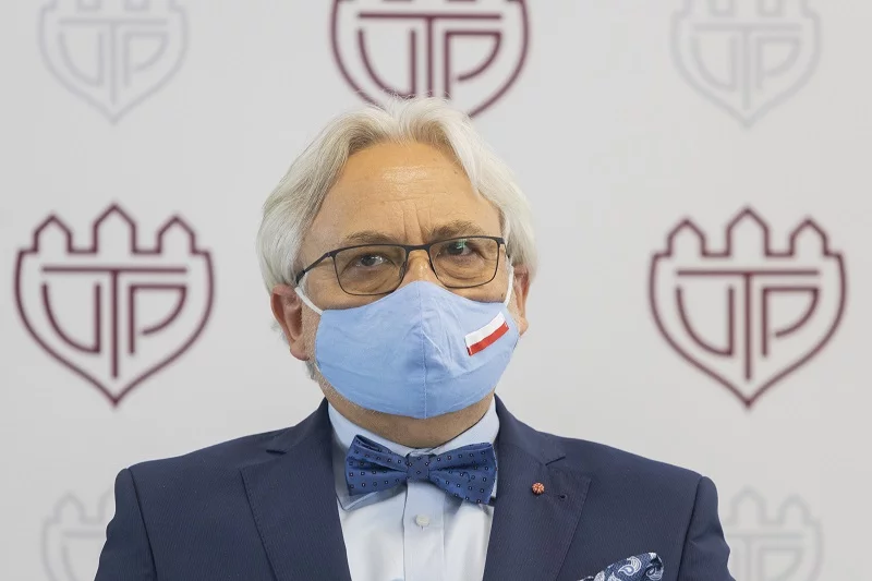 Prof. Wojciech Maksymowicz odchodzi z klubu PiS.
