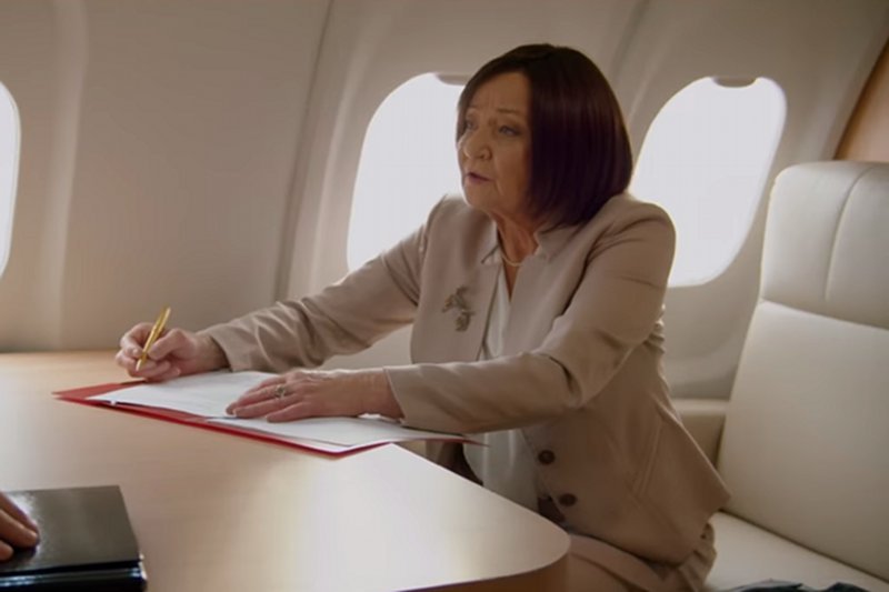 Ewa Dałkowska wystąpiła w kultowym dla zwolenników zamachu w Smoleńsku filmie. Aktorka poparła protest młodych lekarzy.