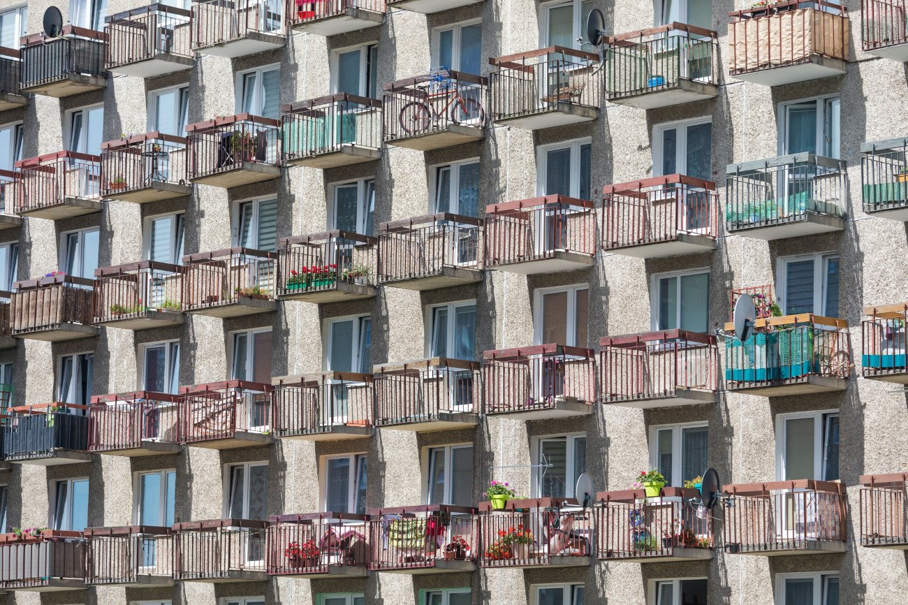 Koszt wynajmu mieszkania w Warszawie jest absurdalny, mówią ci, którzy muszą szukać lokum.