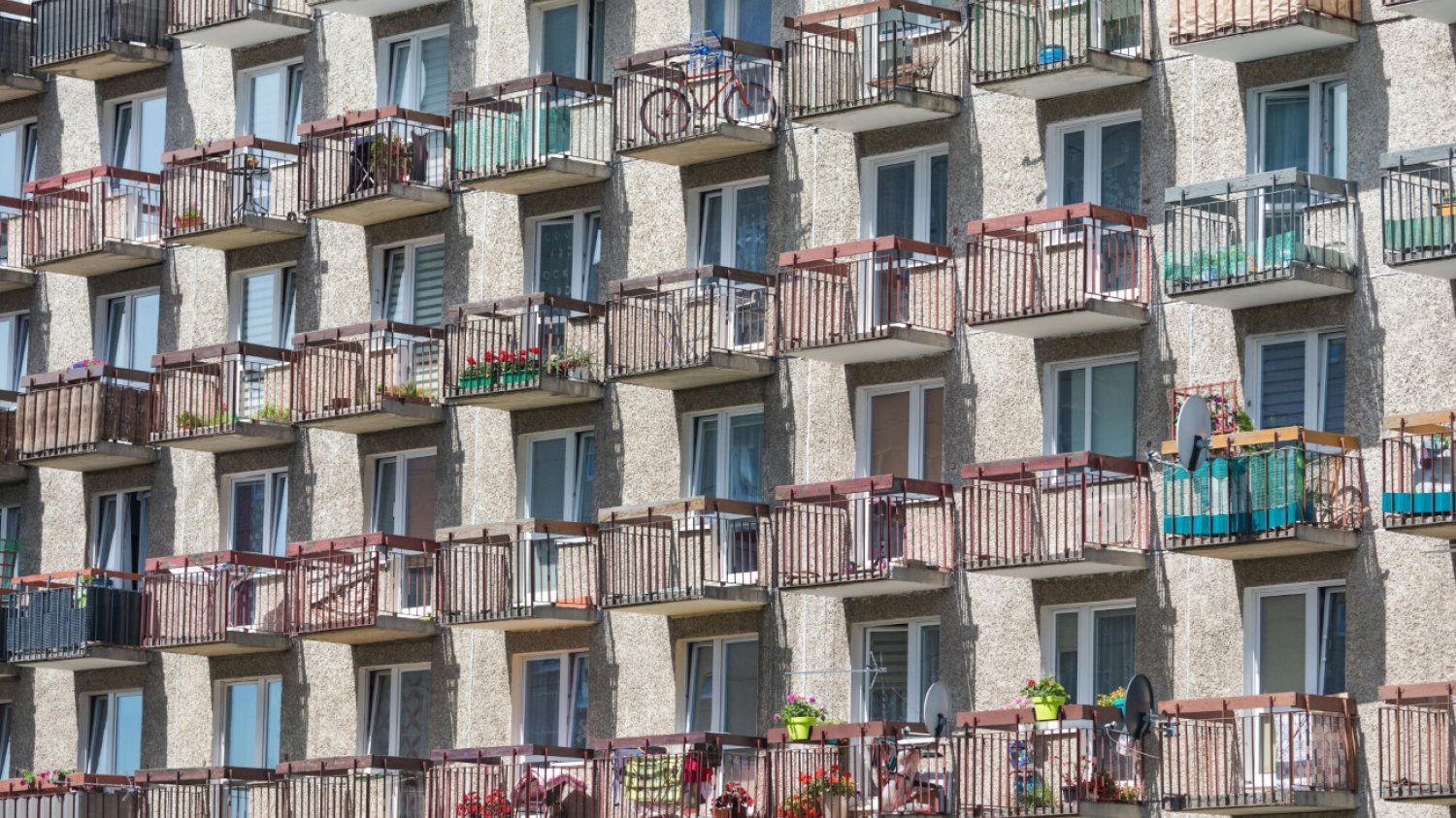 Koszt wynajmu mieszkania w Warszawie jest absurdalny, mówią ci, którzy muszą szukać lokum.