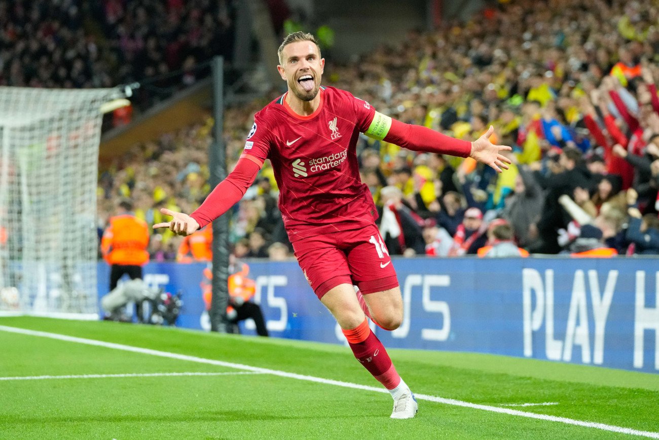 Jordan Henderson - jak na kapitana przystało - dał sygnał dla Liverpoolu, będąc "współautorem" gola na 1:0 z Villarreal.