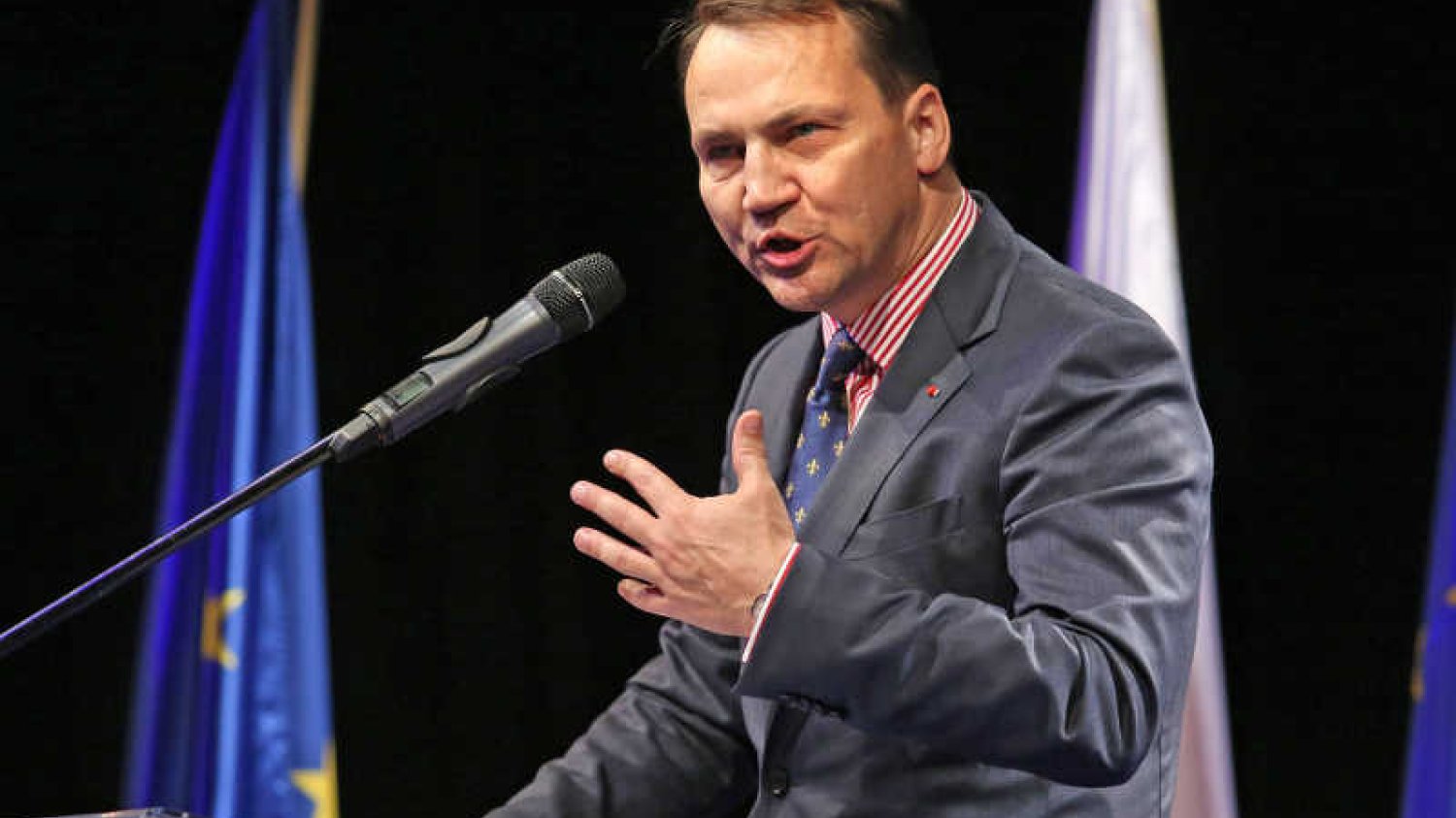 Radosław Sikorski straszy wizją wicepremiera Korwin-Mikkego.