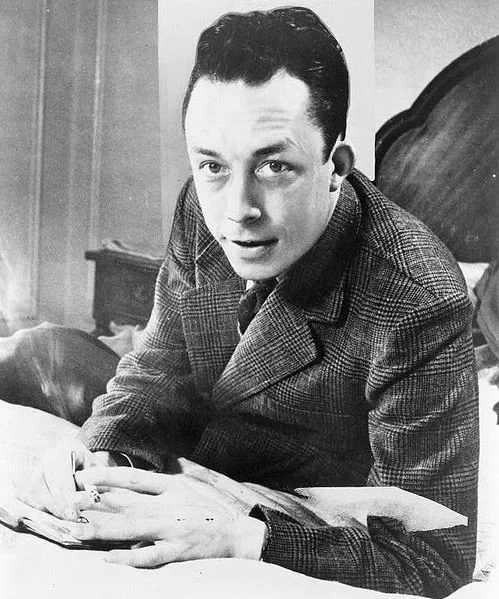 Albert Camus - francuski laureat Nobla, który potępił dokonaną przez komunistów masakrę w Poznaniu.