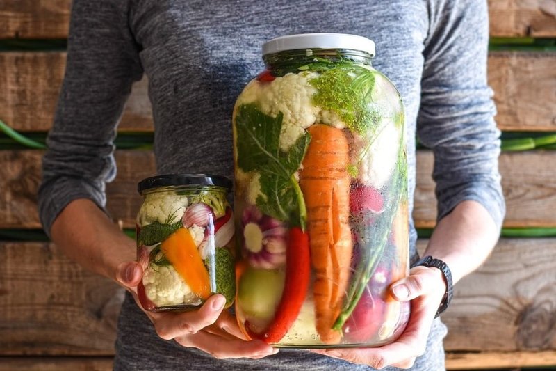 Zakwasy i kiszonki to naturalni obrońcy Twojej odporności