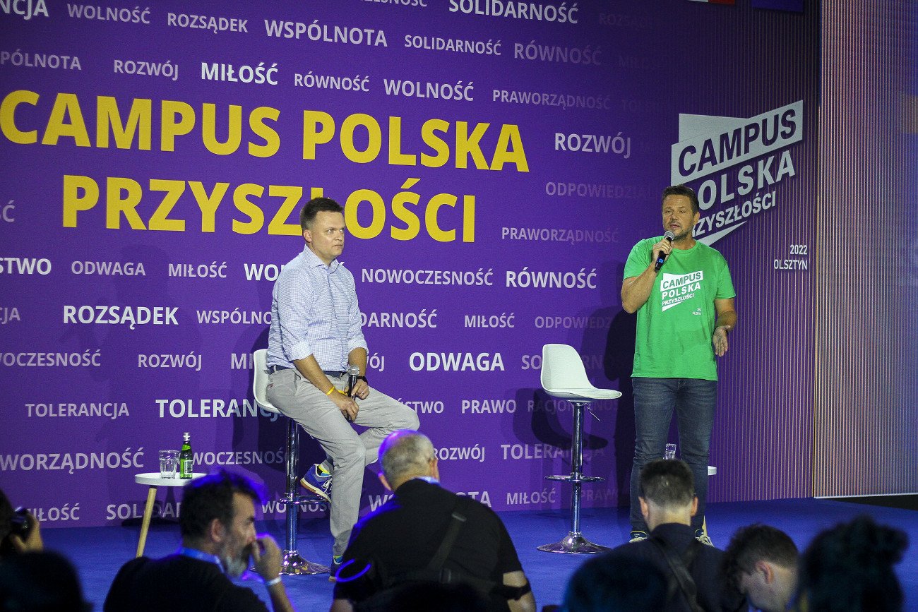 Fundacja im. Konrada Adenauera na celowniku prawicy. W ten sposób atakuje opozycję. A jakie prawicowi politycy i dziennikarze mieli z nią kontakty?