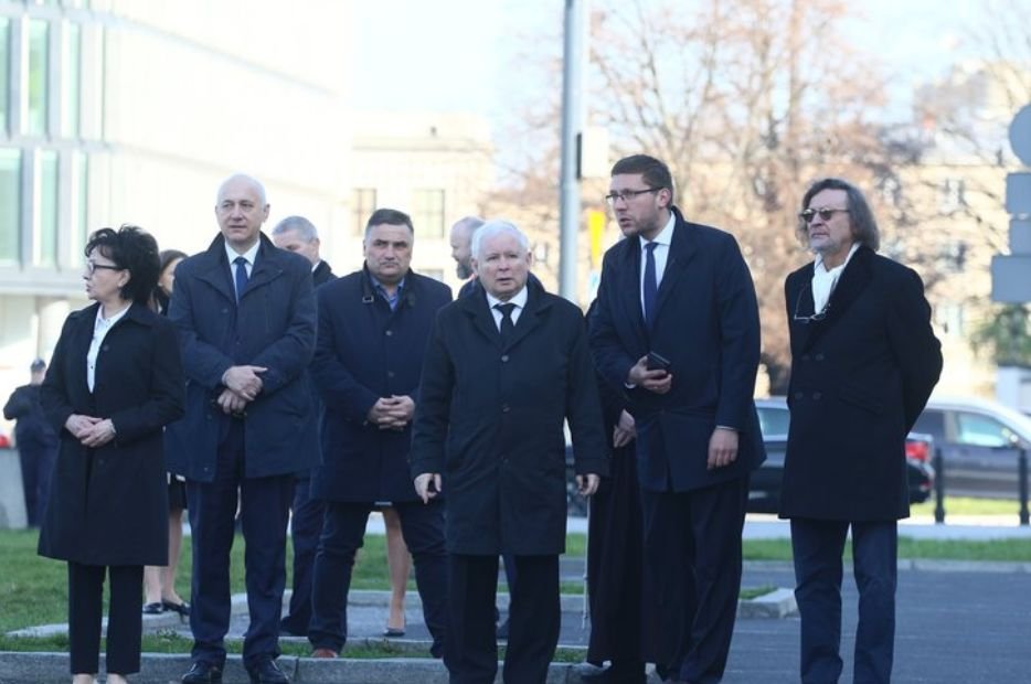 Obchody 10. rocznicy katastrofy smoleńskiej w - Jarosław Kaczyński i politycy PiS.