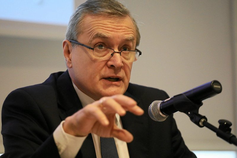 Niewiarygodne! Wicepremier Gliński przeprasza córki prezydenta Komorowskiego i prezesa Rzeplińskiego