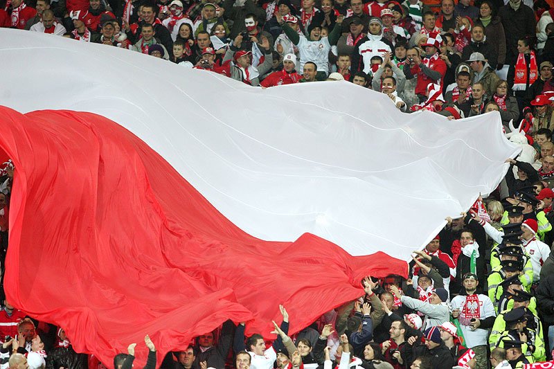 Tą flagę udało się rozciągnąć na trybunach podczas meczu Irlandia-Polska w 2008 roku.