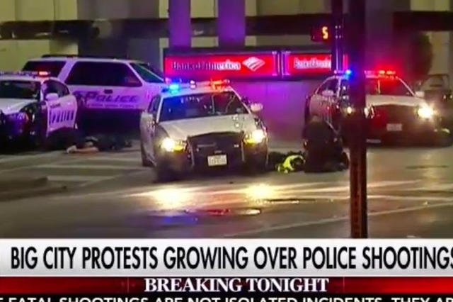 W Dallas snajperzy strzelali do policjantów, zabili czterech, ranili ośmiu.