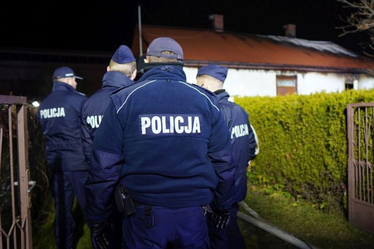 W pożarze domu we Włoszczowie zginęło dwoje dzieci.