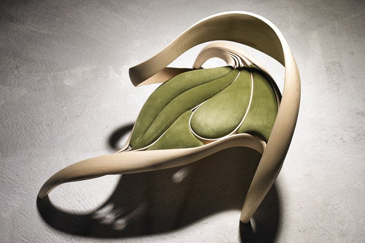 Fotel z kolekcji Enignum. Zdjęcia dzięki uprzejmości studia [url=http://www.josephwalshstudio.com/] Joseph Walsh [/url]