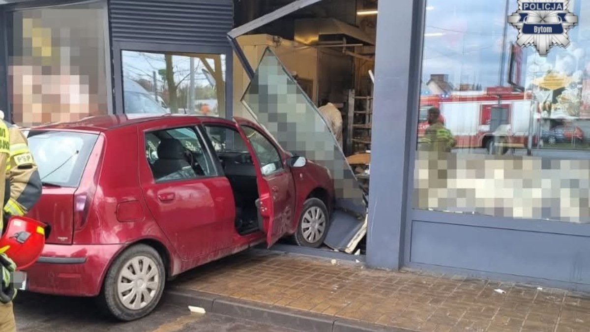 Kiedy tłusty czwartek wjedzie za mocno. 87-latek z Bytomia "zaparkował" dosłownie w cukierni