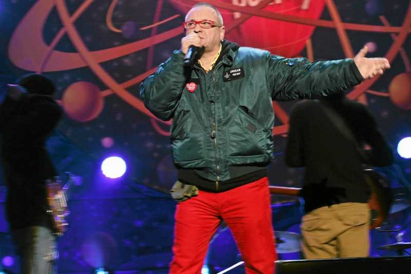 Jurek Owsiak w tym roku zbiera pieniądze nie tylko dla dzieci, lecz także dla seniorów.