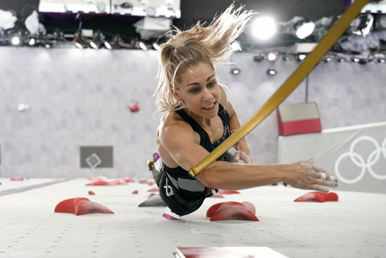 Aleksandra Mirosław jako pierwsza Polka w historii pojawiła się na debiutującej na igrzyskach wspinaczce sportowej