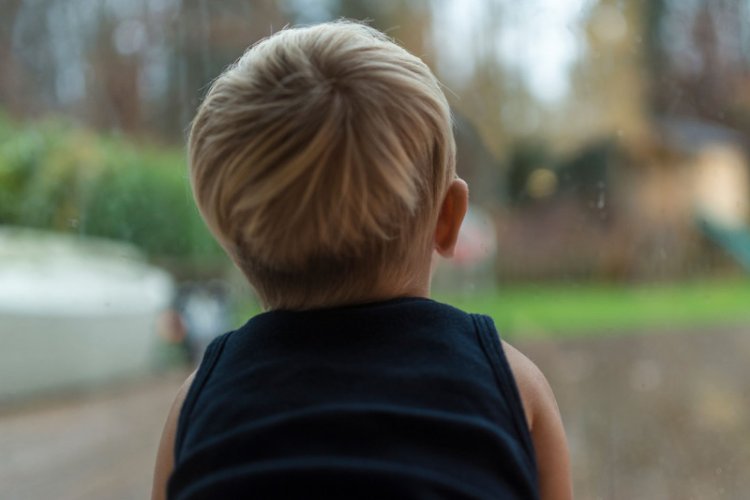 Matka obcięła palec 4-letniemu dziecku. Sprawą okaleczenia chłopca zajmują się policja i prokuratura.