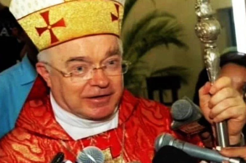 Papież umieszcza abp Wesołowskiego w areszcie domowym. "Zarzuty pedofilii są poważne"