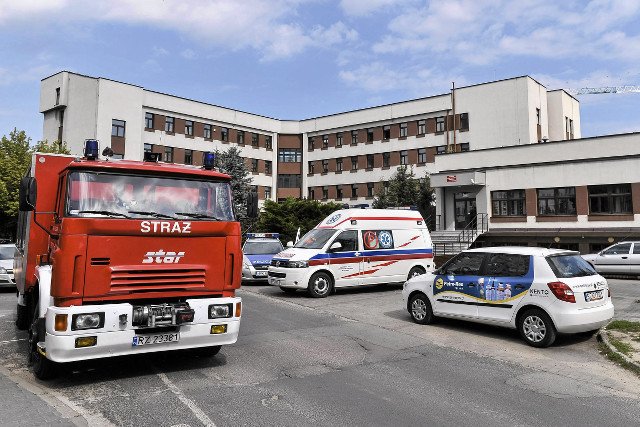 Od lipca alarmy bombowe sabotują działalność rzeszowskiej skarbówki. Oprócz słynnego wieżowca atakowany jest również ten urząd.