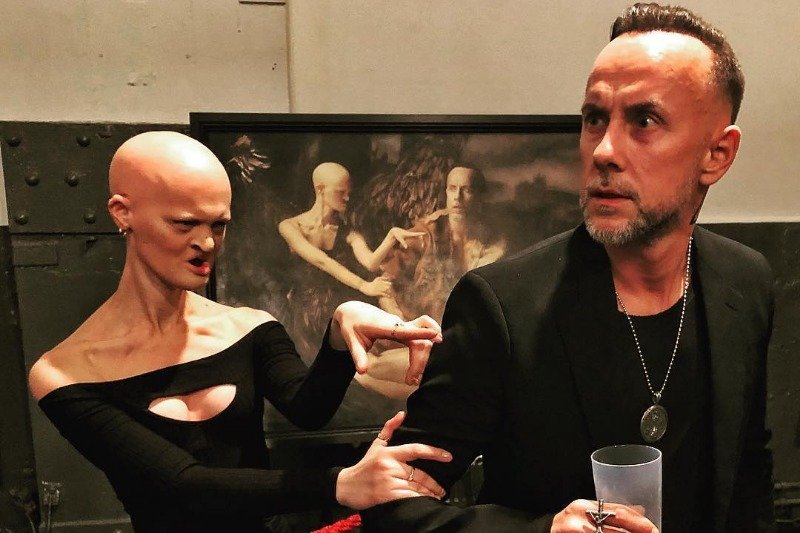 Melanie Gaydos i Nergal stworzyli wyjątkową sesję zdjęciową, która wielu może zbulwersować