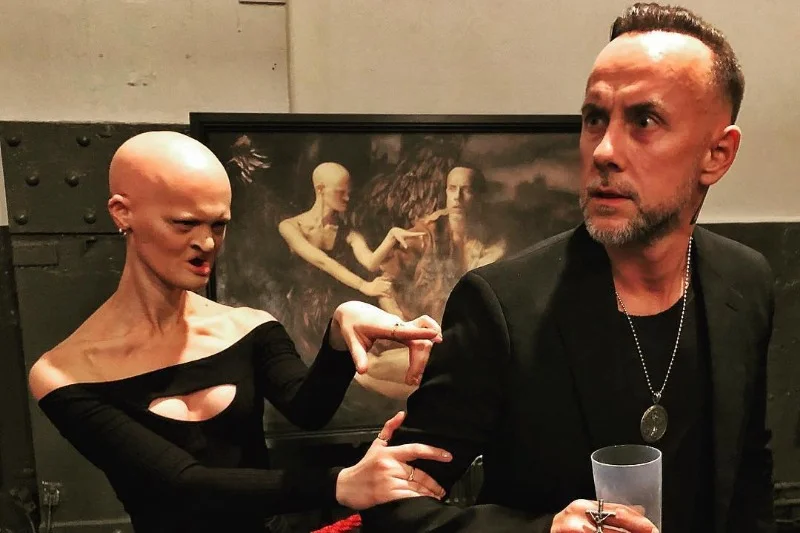 Melanie Gaydos i Nergal stworzyli wyjątkową sesję zdjęciową, która wielu może zbulwersować