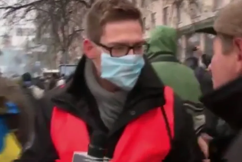 Internauci znowu śmieją się z materiału Bartłomieja Maślankiewicza z TV Republika. Niesłusznie.