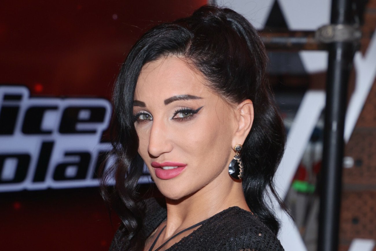 Justyna Steczkowska zapozowała topless.