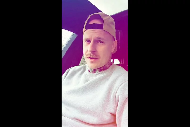 Jakub Czarodziej, psycholog i coach, w ostrych słowach odniósł się do rozważań posłów o dalszym ograniczeniu prawa kobiet do przerwania niechcianej ciąży.