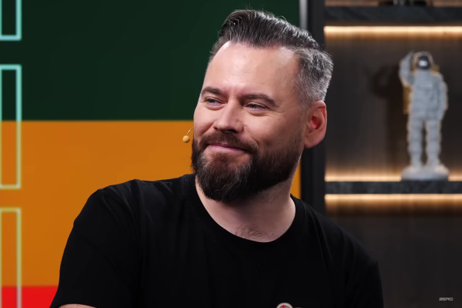 Krzysztof Stanowski w nowym wpisie wspomina o długości swojego penisa.