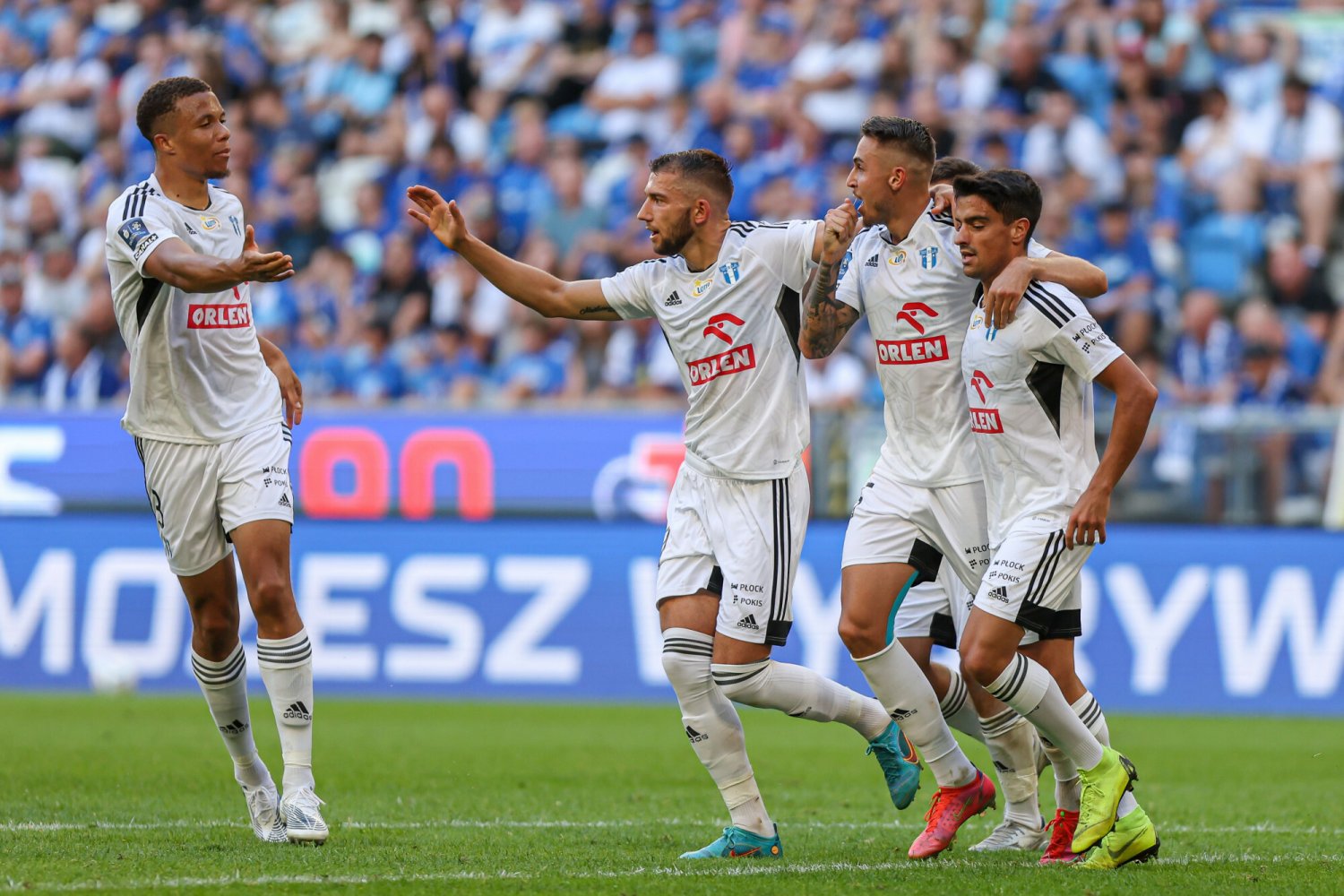 Wisła Płock ucieka reszcie stawki w PKO Ekstraklasie. Cenny triumf Widzewa Łódź