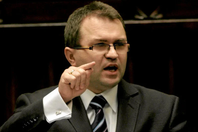 Girzyński ma dość życia na politycznym marginesie. Wraca i powalczy o mandat senatora.