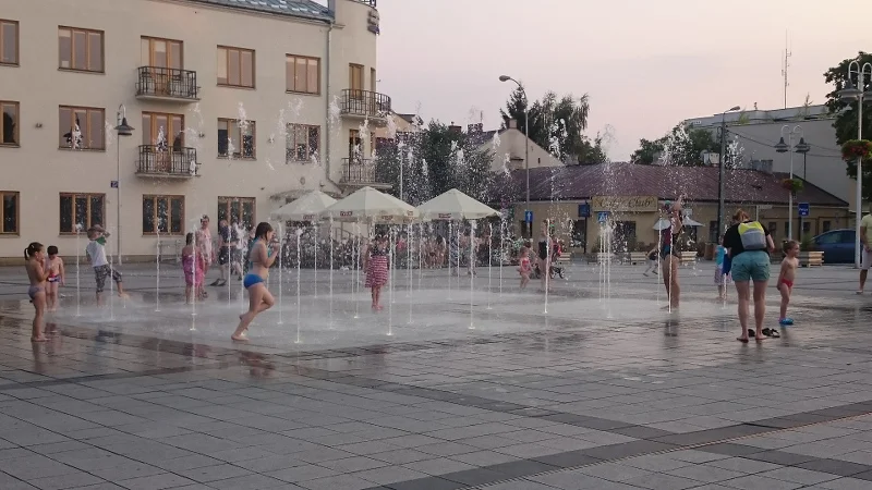 Piaseczyński plac Piłsudskiego.