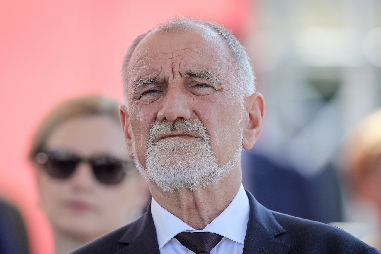 Jan Duda poinformował, że małopolscy radni PiS przygotują nową deklarację, która ma rozwiać wątpliwości związane z uchwałą anty-LGBT.