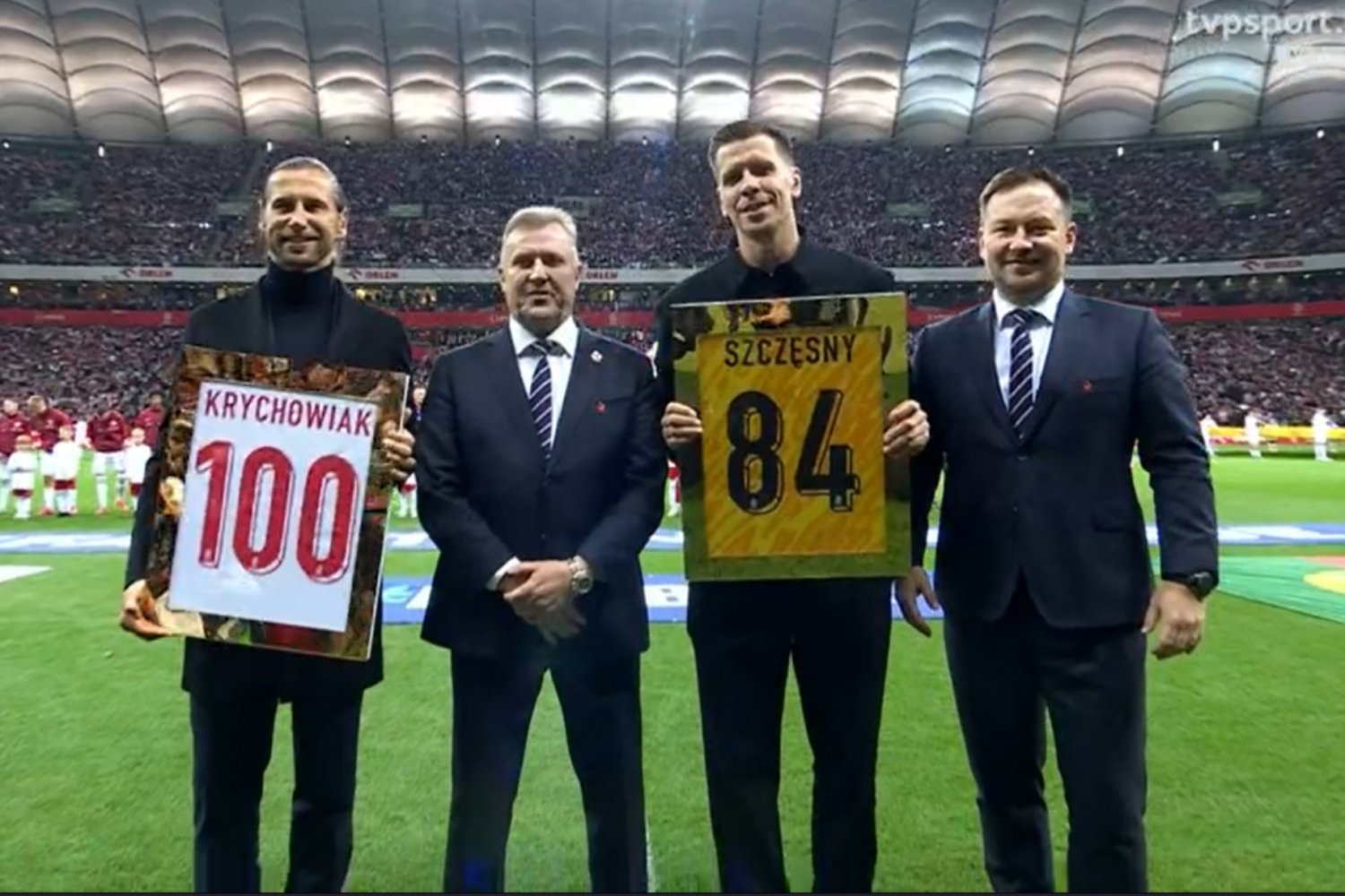 PZPN się nie popisał. Pożegnanie Szczęsnego i Krychowiaka można było niemal przeoczyć.