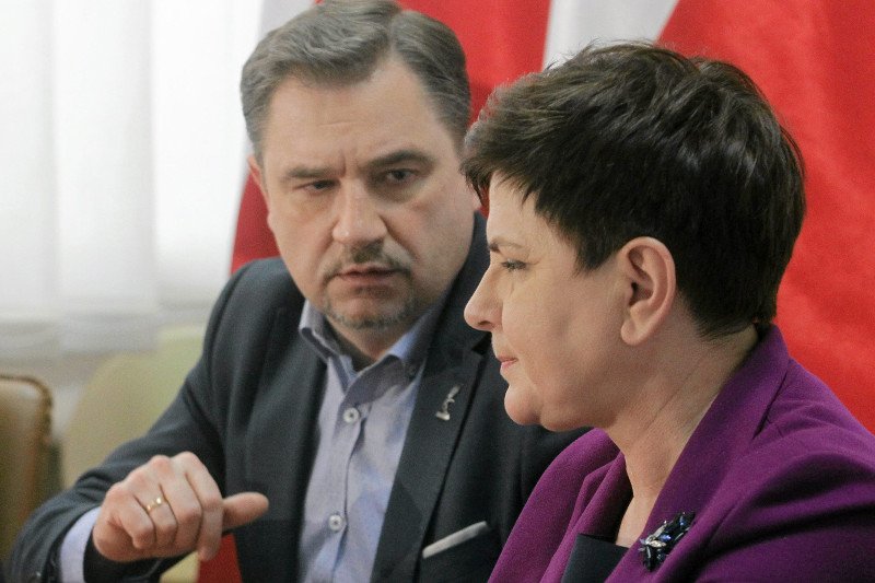 Rząd Szydło podpadł już nawet "Solidarności". Związek, który pomógł PiS-owi wygrać, zarzuca władzy arogancję