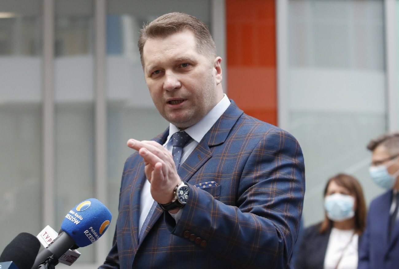 "Bełkot prostego jak łodyga siana chłopa". Burza po słowach Przemysława Czarnka ws. depresji dzieci i młodzieży