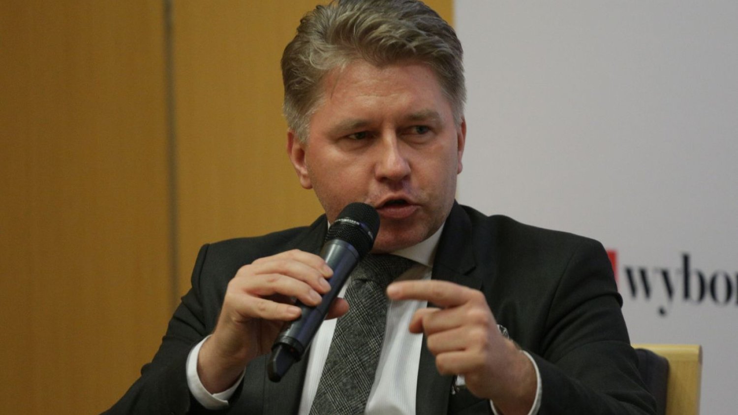 Marcin Matczak o nieprawidłowościach w wyborach. "To osłabia zaufanie".