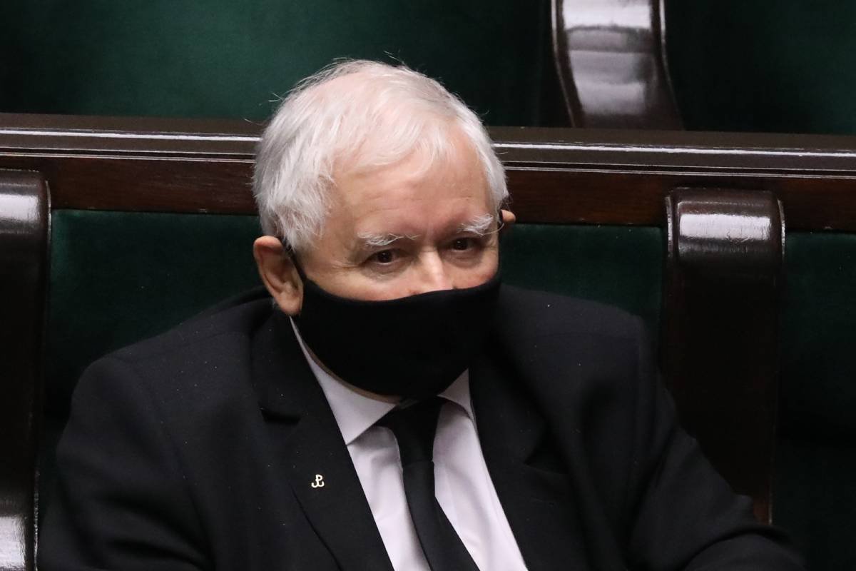 Ponad 30 posłów PiS zamierza sprzeciwić się propozycji Andrzeja Dudy ws. aborcji - podaje tygodnik "Wprost".