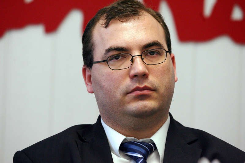 Poseł Andrzej Jaworski z PiS w "Bez autoryzacji": Za edukację dzieci, nawet w tym delikatnym temacie seksu, nie można karać