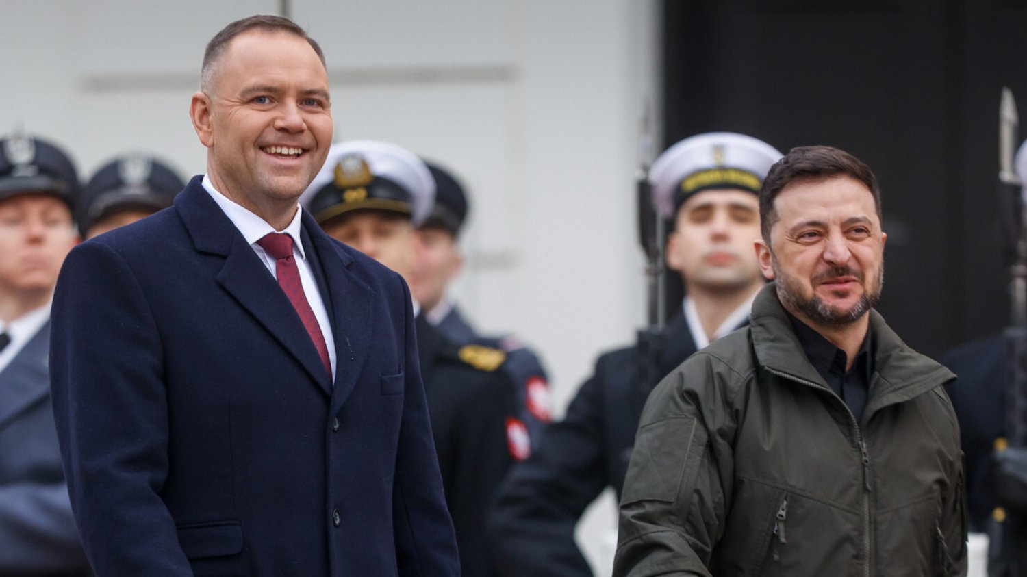 Rozmowa prezydentów Polski Karola Nawrockiego i Ukrainy Wołodymyra Zełenskiegodotyczyła bezpieczeństwa, kwestii historycznych i gospodarczych Wołodymyr Zełenski złożył w piątek oficjalną wizytę w Polsce