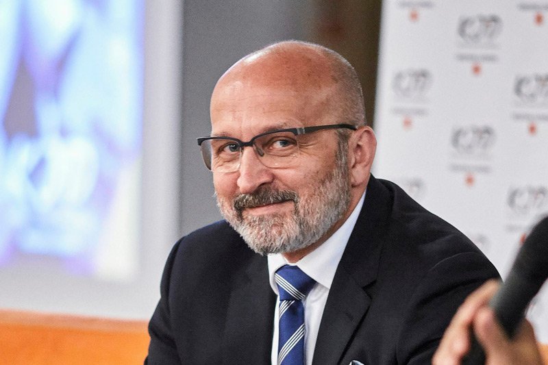 Były premier Kazimierz Marcinkiewicz w programie Moniki Olejnik "Kropka nad i" ostro podsumował Adama Glapińskiego o aferę wokół NBP.