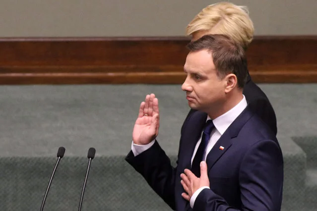 Sierpień 2015. Zdjęcie z zaprzysiężenia prezydenta Andrzeja Dudy. Przysiągł, że będzie strzegł Konstytucji RP.