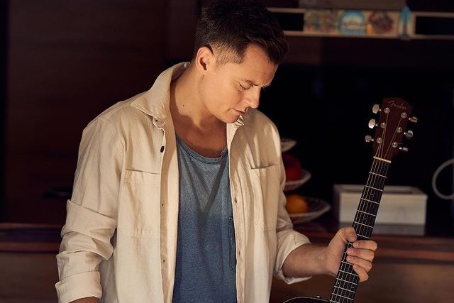 Rafał Brzozowski jest już w Rotterdamie, gdzie przygotowuje się do występu w półfinale Eurowizji 2021